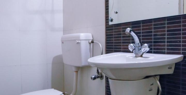 Fabexpress Alpine Hotel Agra  Kültér fotó