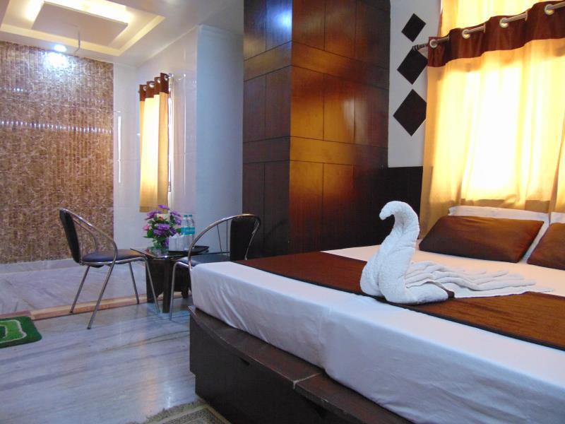 Fabexpress Alpine Hotel Agra  Kültér fotó
