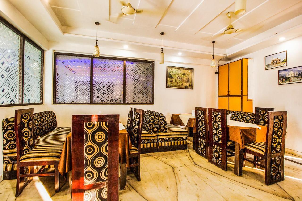 Fabexpress Alpine Hotel Agra  Kültér fotó