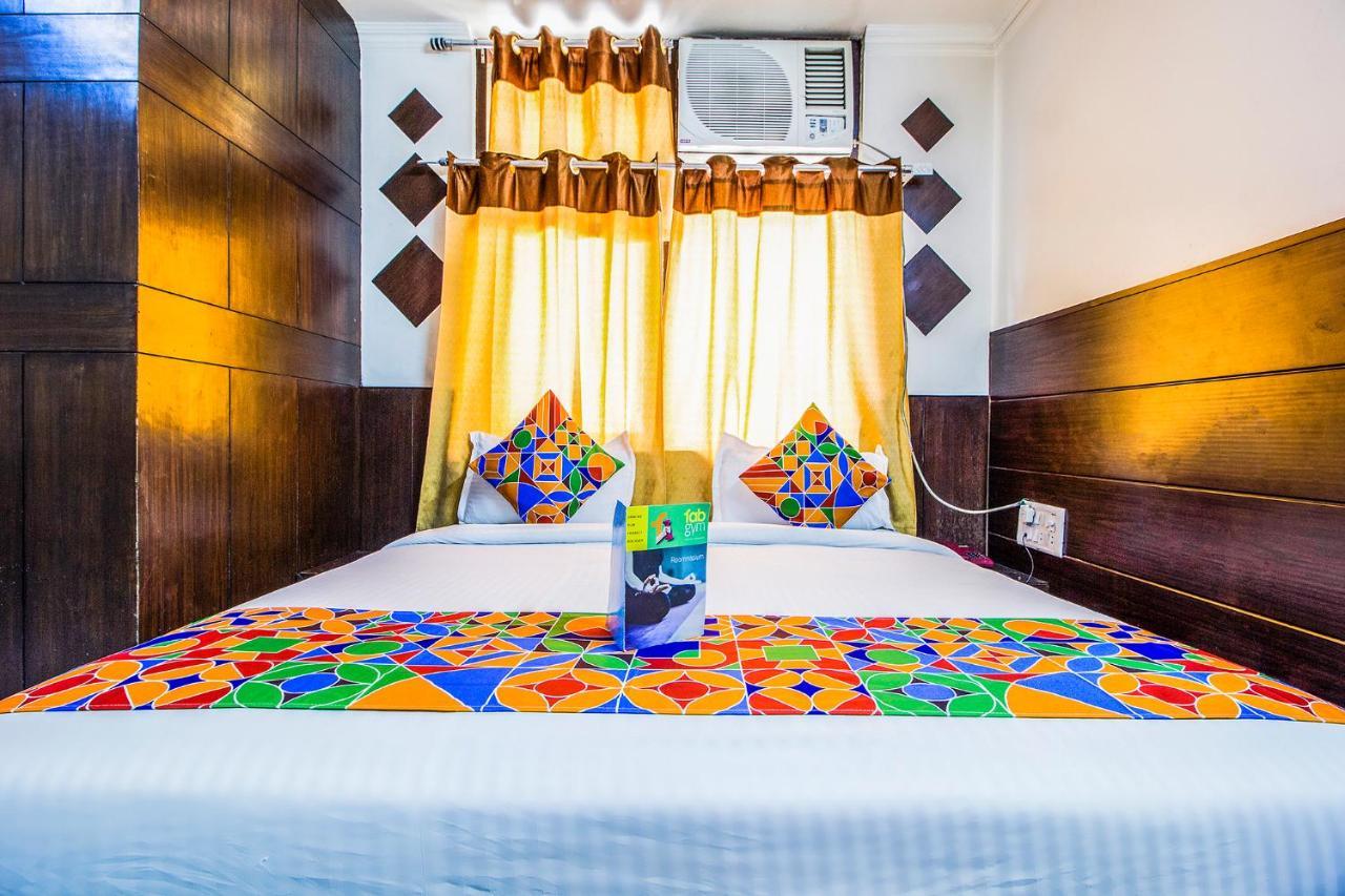 Fabexpress Alpine Hotel Agra  Kültér fotó