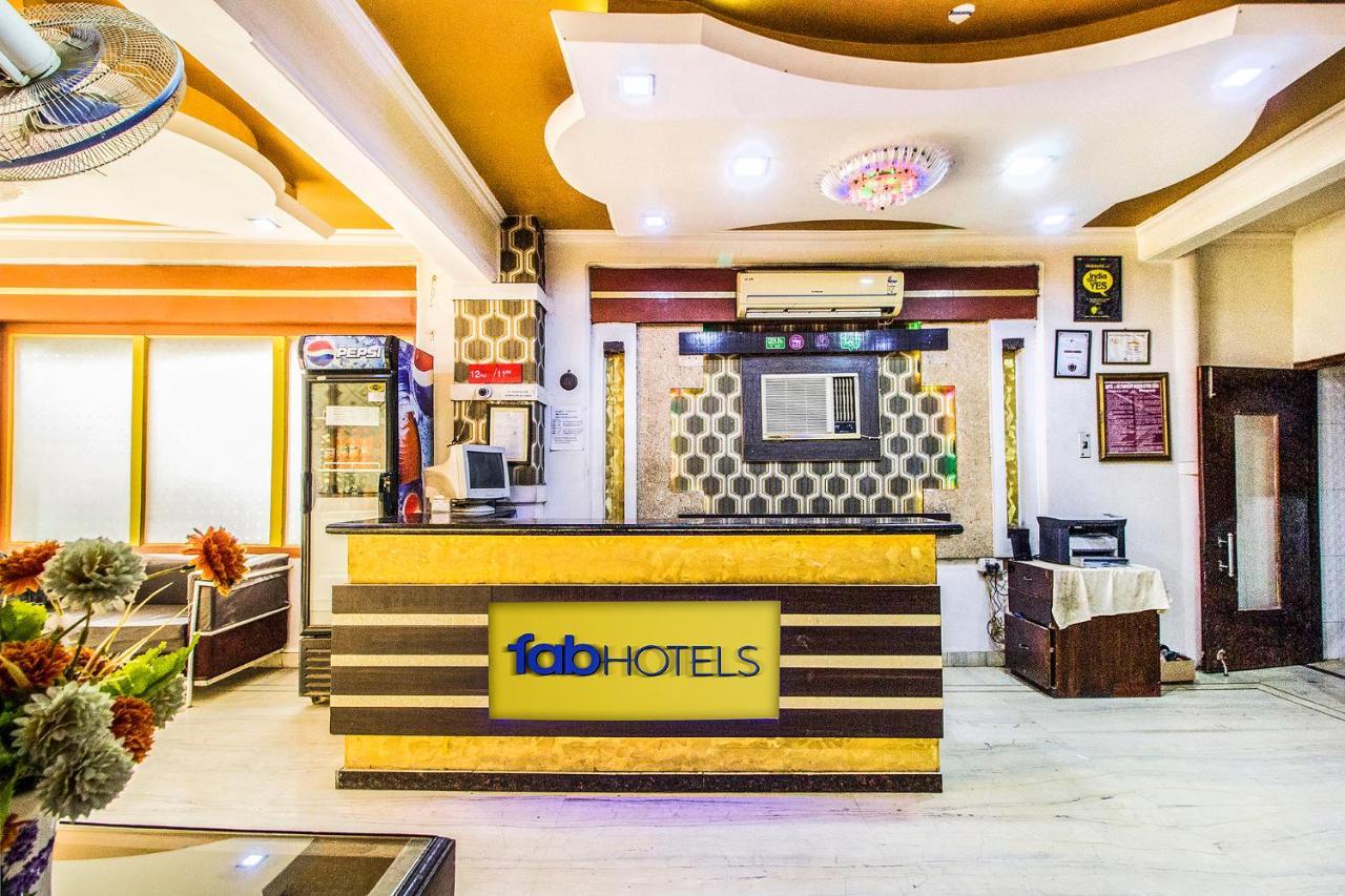 Fabexpress Alpine Hotel Agra  Kültér fotó